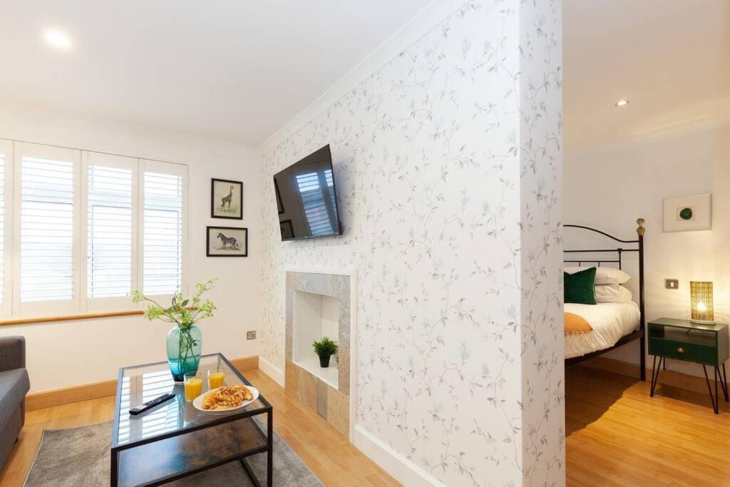 Apartment In The Heart Of The City Centre, Live Like A Local Оксфорд Екстер'єр фото