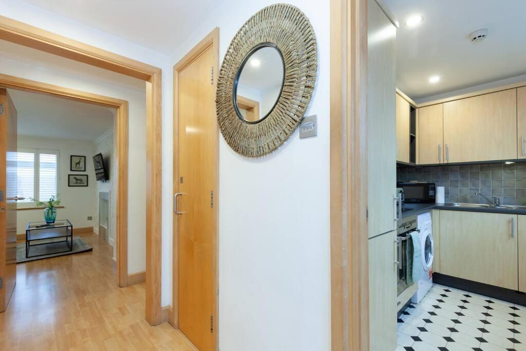 Apartment In The Heart Of The City Centre, Live Like A Local Оксфорд Екстер'єр фото